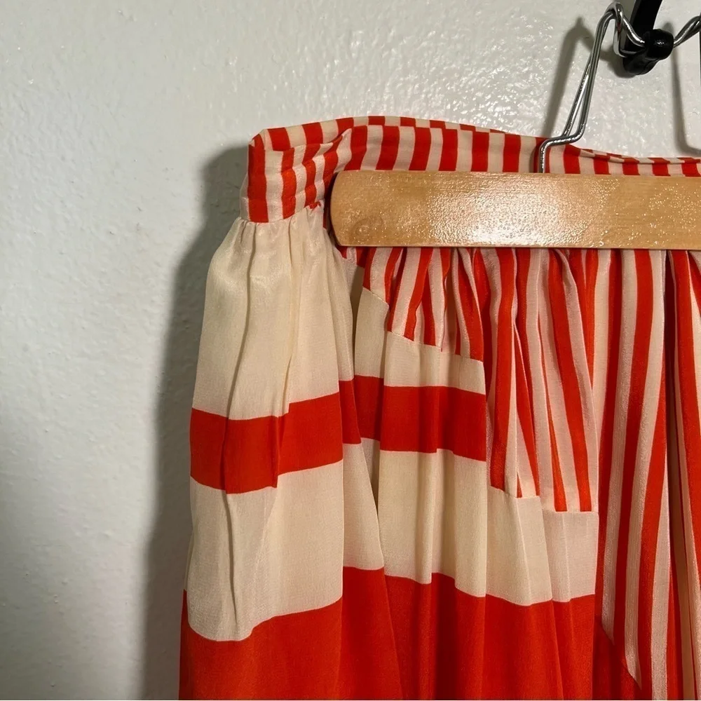 Twinkle by Wenlan Women's Size 6 A-Line Skirt Orange Cream Stripes Zip Side Silk